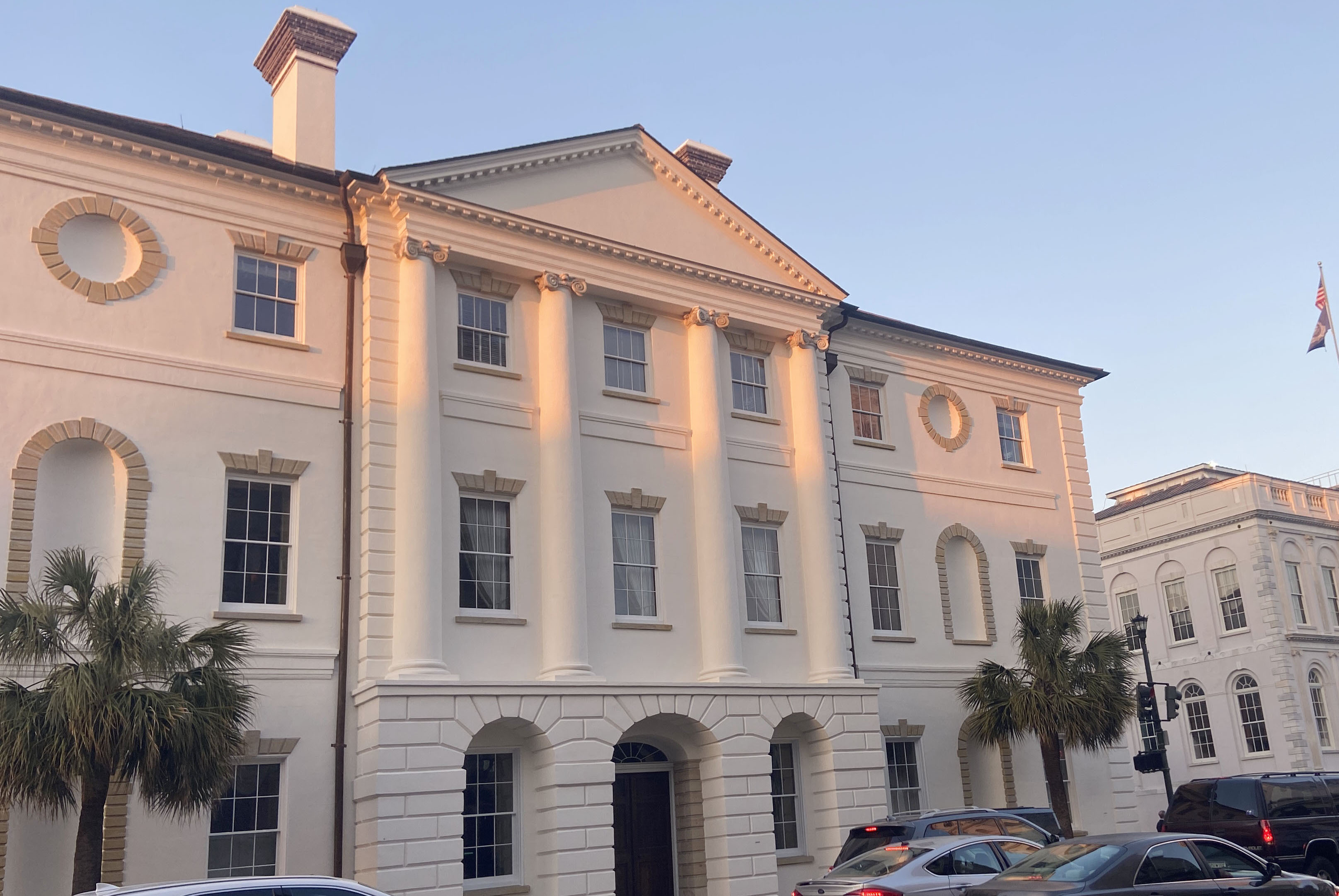 Photograph of the Charleston County, South Carolina courthouse.